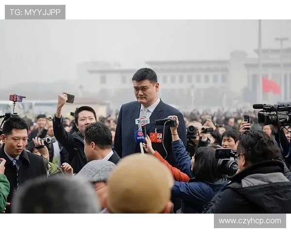 广外姚明:从篮球场到学术殿堂的传奇之路与人生启示 广外姚明:从篮球场到学术殿堂的传奇之路与人生启示